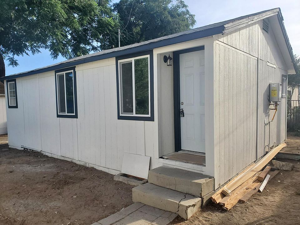 1st image of 24833 Railroad Ave #D