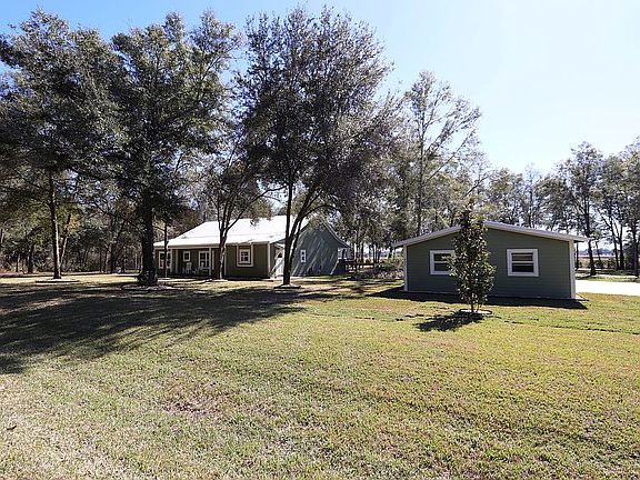Lovely trees, yard...