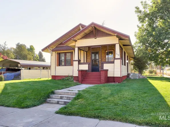 213 E Arthur Ave, Glenns Ferry, ID 83623