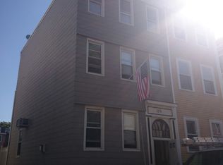 135 High St, Charlestown, MA 02129