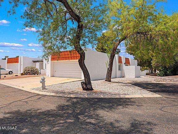 4th image of 6881 E Calle Del Prado