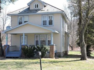 220 Learn Rd, Tannersville, PA 18372