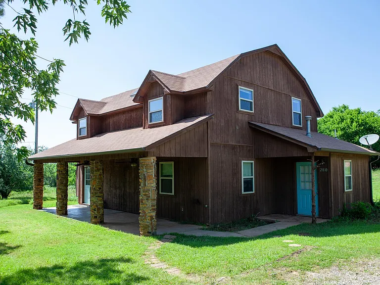 2810 W McMurtry Rd — Photo 1