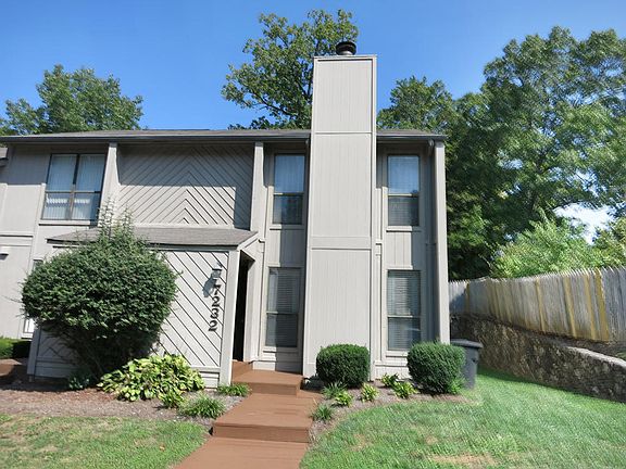 2nd image of 7232 Woods Crossing Dr