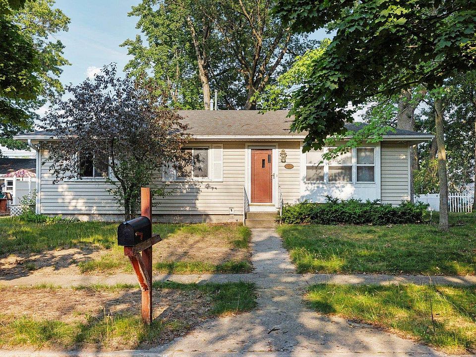 1st image of 1221 Arbutus Ct