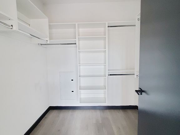 4th image of 102 Sackett St #301