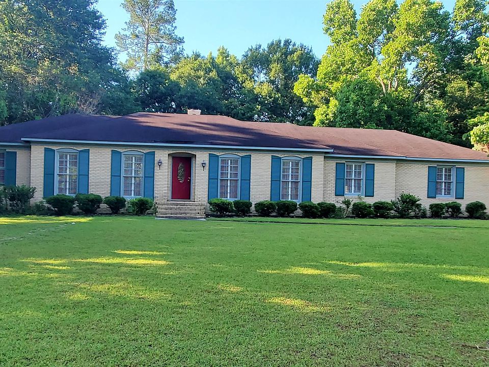 1st image of 208 Wildwood Dr