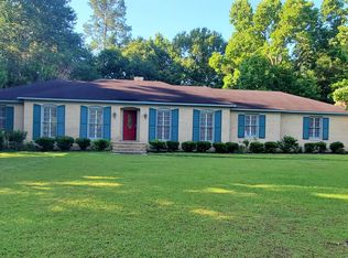 208 Wildwood Dr, Statesboro, GA 30458