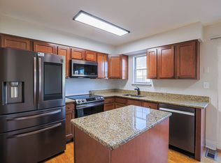 14 Luffing Ct, Baltimore, MD 21221