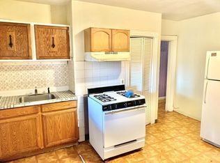157 Cottage St #2B, Boston, MA 02128