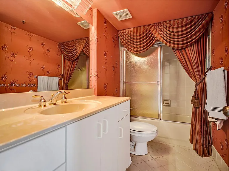 12547 Imperial Isle Dr #206 — Photo 11