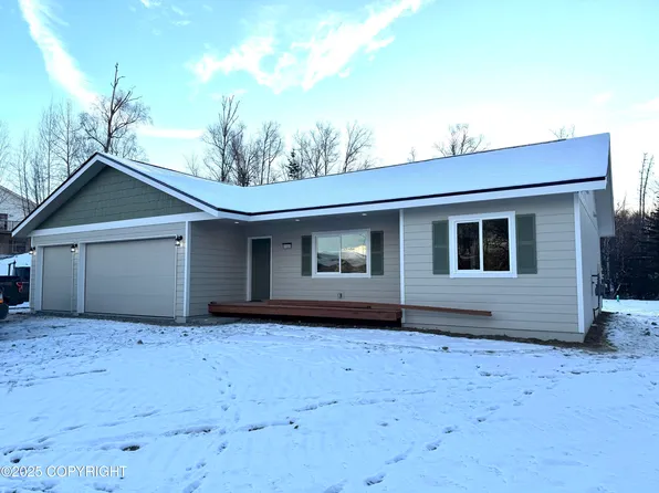 11600 E Equestrian St, Palmer, AK 99645