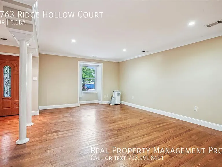 8763 Ridge Hollow Ct — Photo 4