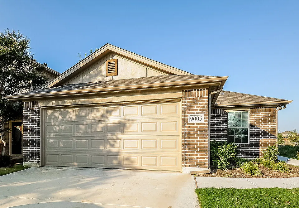 9005 Highland Orchard Dr