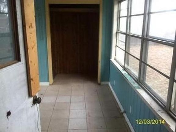 2nd image of 9183 Linwood Ave