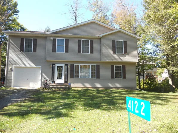 4122 Indian Ave, Tobyhanna, PA 18466