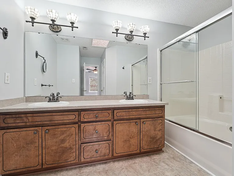 223 Wintergreen Dr — Photo 22