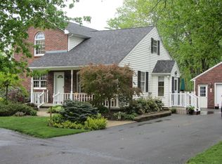 6836 Derby Rd, Derby, NY 14047