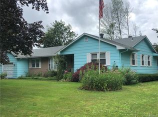 7 Sherwood Dr, Brockport, NY 14420