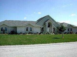 22080 Honeysuckle Ln, Curtice, OH 43412