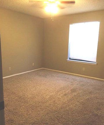 4th image of 2509 Lindell Ave
