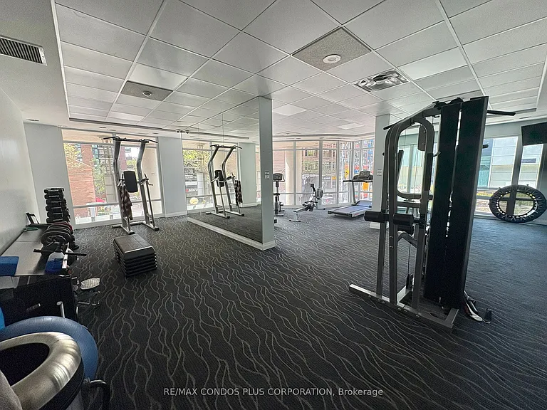 1121 Bay St #1005 — Photo 12