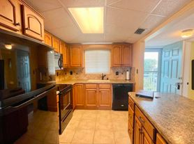 100 Silver Beach Ave