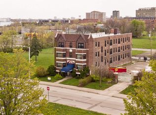 Wilner's Arms, Detroit, MI 48207