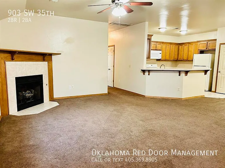 903 SW 35th St — Photo 4