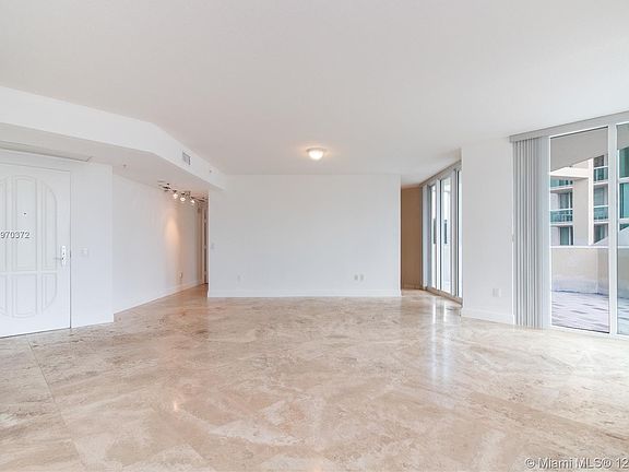 4th image of 3370 NE 190th St APT 412