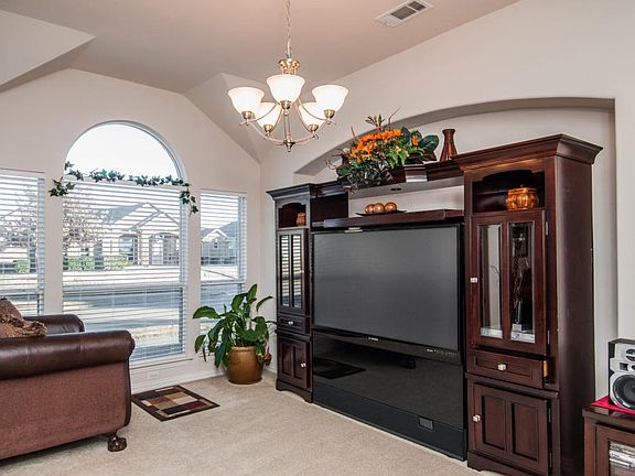 3rd image of 1201 Copper Dr