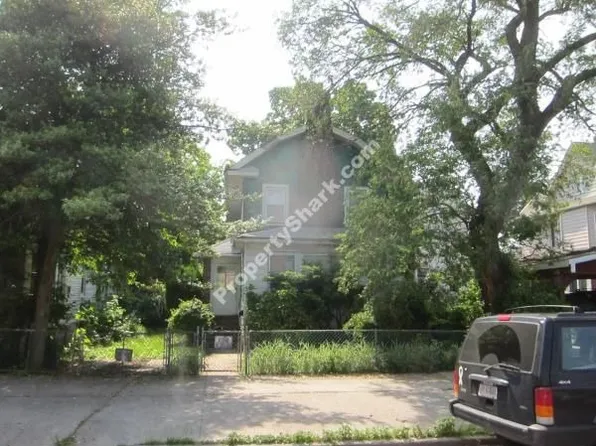 2626 E 22nd St, Brooklyn, NY 11235