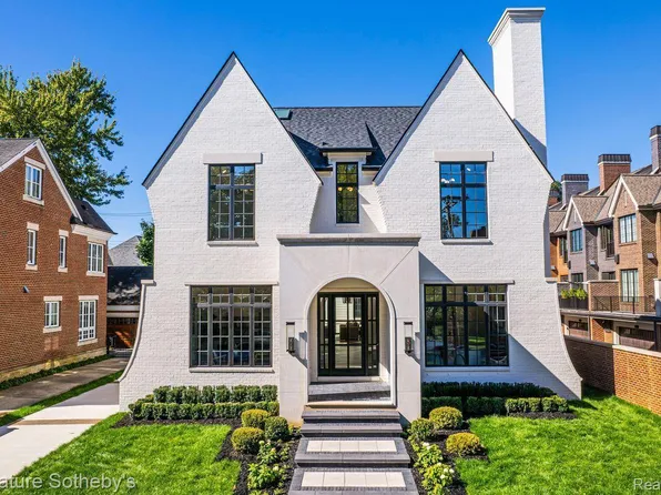 540 Watkins St, Birmingham, MI 48009