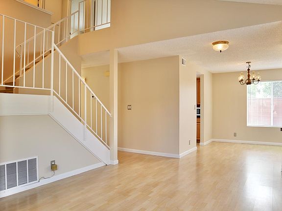 4th image of 33910 Juliet Cir