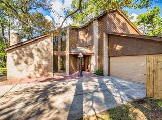 7310 Hickory Ln, Baytown, TX 77521