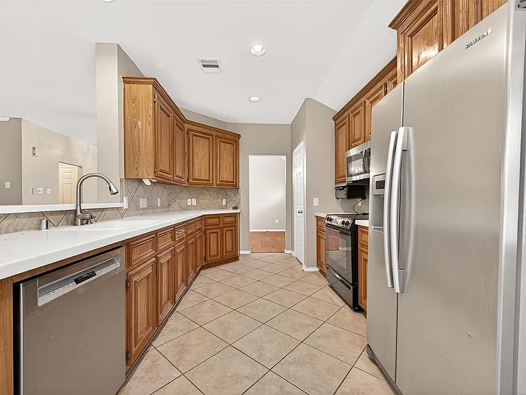 16715 Red Falls Cir — Photo 5