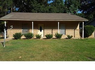 2378 Deer Oak Pl, Jackson, MS 39212