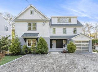 92 Indian Field Rd, Greenwich, CT 06830