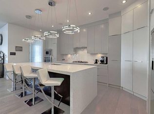 2634 W 27th St SW, Calgary, AB T3E 2G5