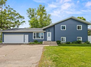703 7th St N, Montrose, MN 55363