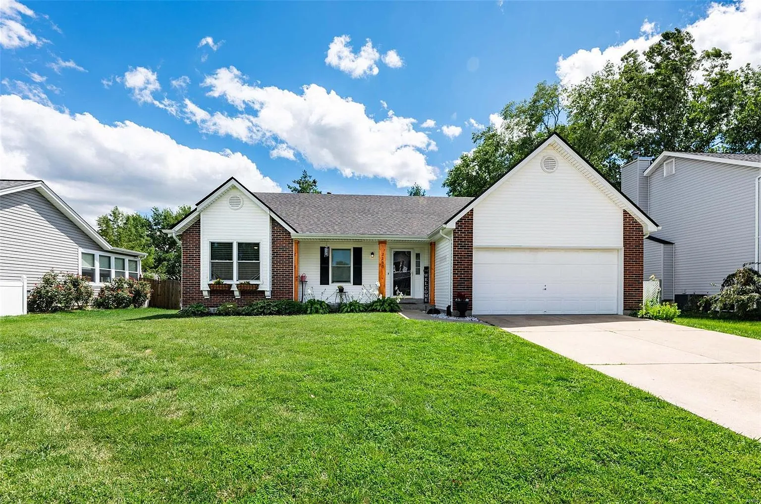 2160 Beckewith Trl photo 1