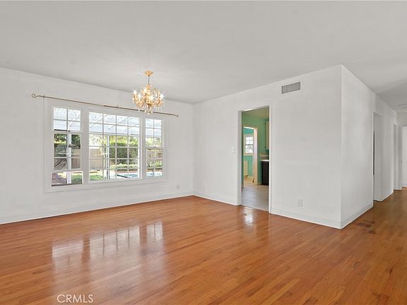 5th image of 2856 W Rowland Cir