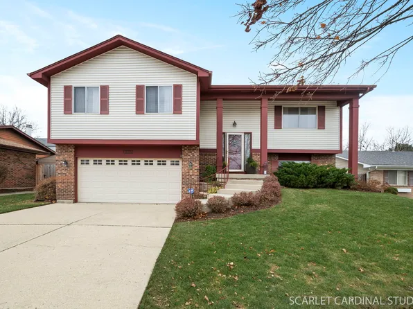 2025 Sunnydale St, Woodridge, IL 60517