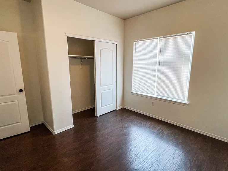 3519 Sierra Bonita Ave — Photo 16