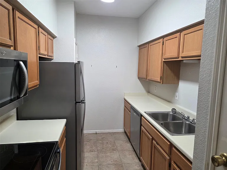 3780 Tanglewilde St #106 — Photo 5
