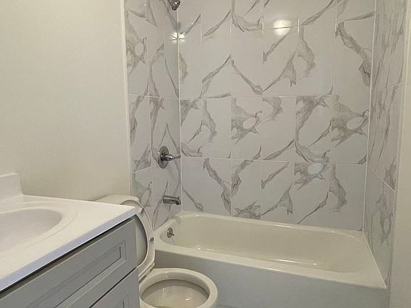 4th image of 125 Jerome Ave #2