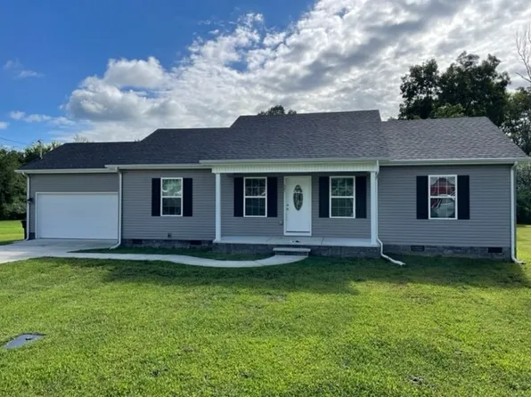 321 Crest Dr, Tullahoma, TN 37388