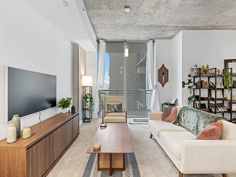300 S Australian Ave #1101 — Photo 11