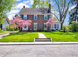 1005 Carlton Blvd, Jackson, MI 49203