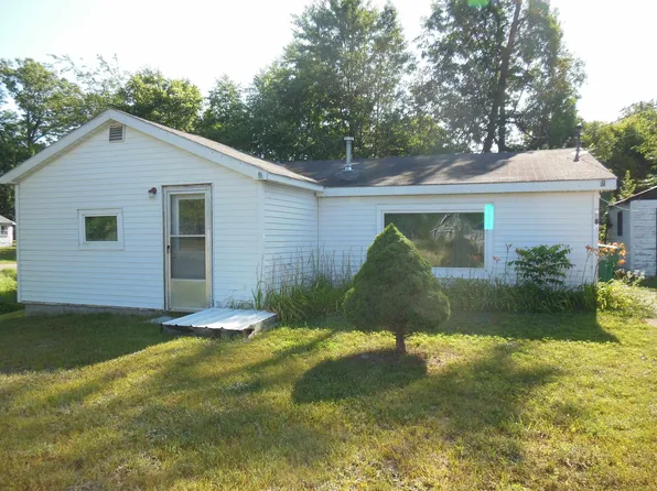 4480 Oak Flats Rd, Harrison, MI 48625